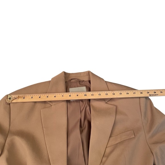 Everlane The 80s Blazer
Ash Brown -Oversized - Size 6 NWOT - Picture 9 of 13